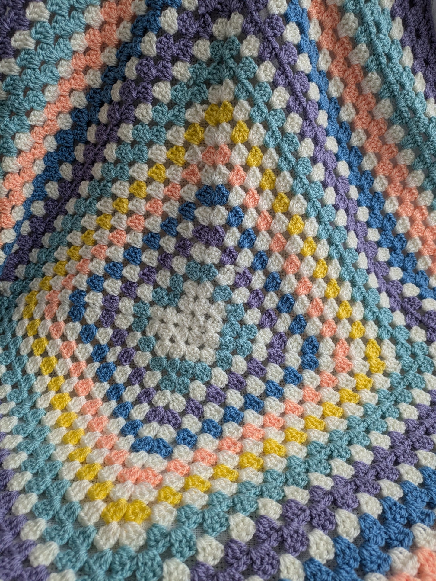 Multicoloured Central Heart Granny Square Children's Blanket