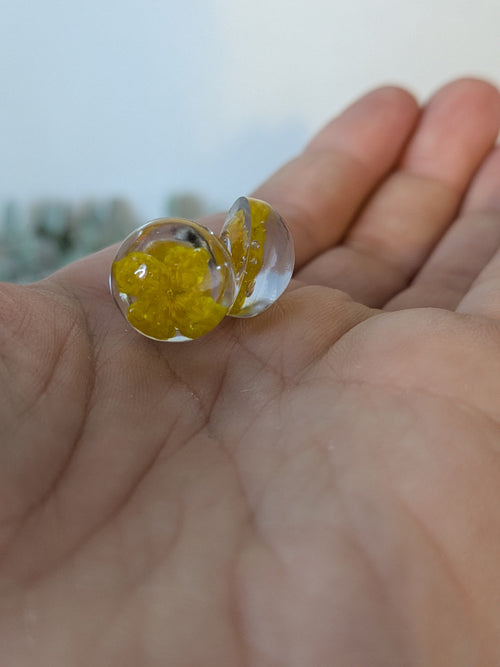 Crochet Flower Stud Earrings - Yellow